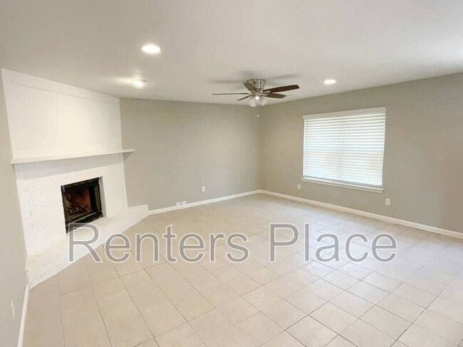 Photo - 1001 SW 101st St House