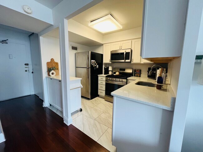 Foto del edificio - 253 E Delaware Pl
