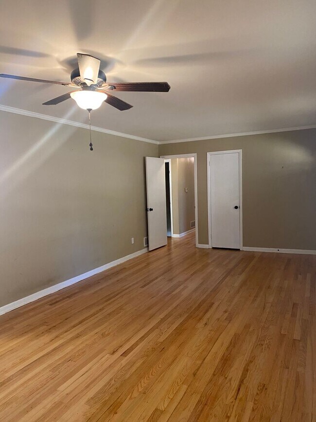 Foto del edificio - Beautiful home in Forest Heights!