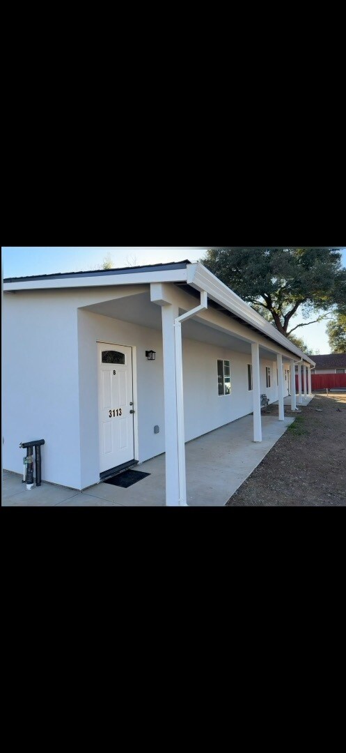 Building Photo - 3113 Walnut Ave