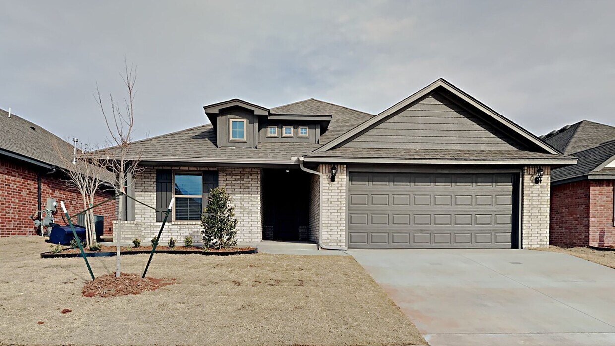 Primary Photo - Luxury 3 Bedroom 2 Bathroom Home in Piedmo...