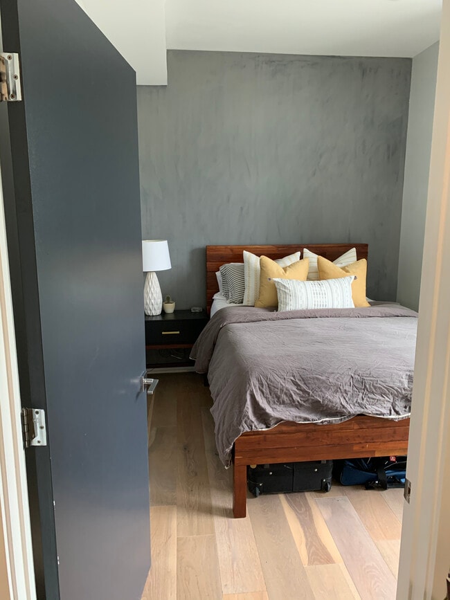 Building Photo - 1353 Randolph St NW