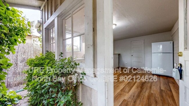 Building Photo - 2330 S Dora St