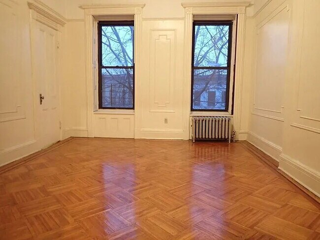 Foto del edificio - 205 Jefferson Ave