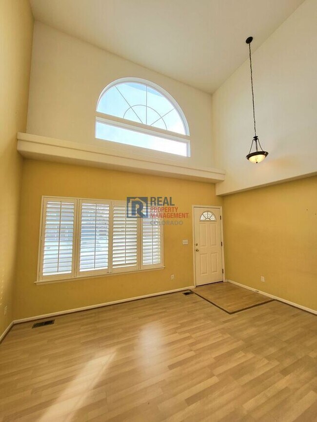 Building Photo - 4759 Waldenwood Dr