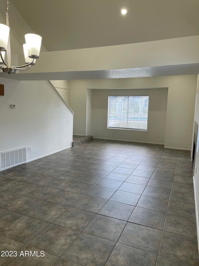 Building Photo - 4365 S Potter Dr