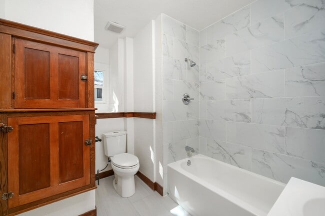 Building Photo - 6843 Santa Lucia Rd