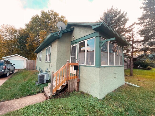 Foto del edificio - 1112 Lincoln Way