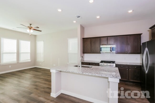 Building Photo - 4300 Stonybrook Rd