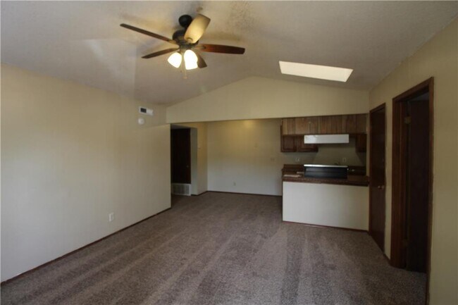 Foto del edificio - 1202 Parkwood Ct