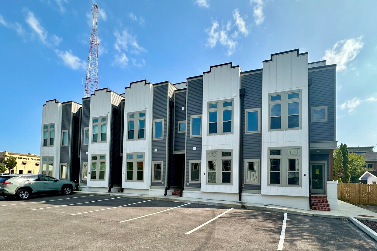 Beautiful Building with parking out front - 16 Walnut St NE