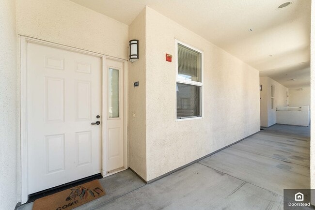 Building Photo - 1 Crescent Way