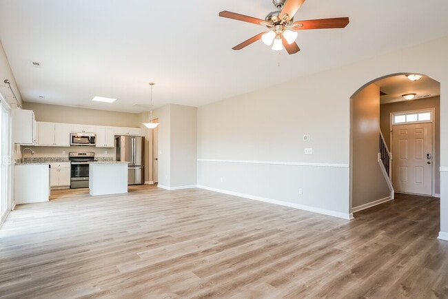 Building Photo - 317 Hardaway Point