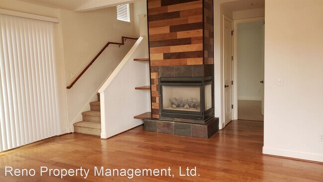 Foto del edificio - 2 br, 2 bath House - 3677 Warren Way Unit A