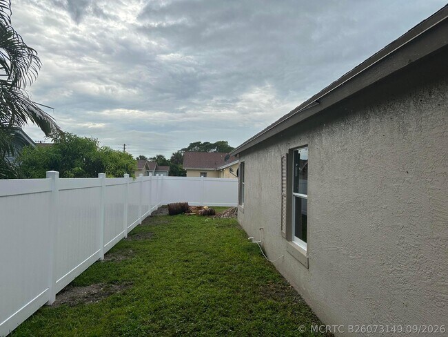 Building Photo - 1111 Douglass Ave