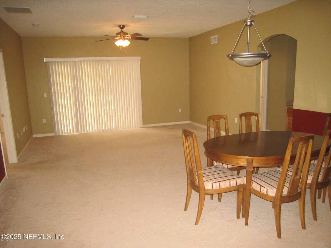 Foto del edificio - 5663 Greenland Rd