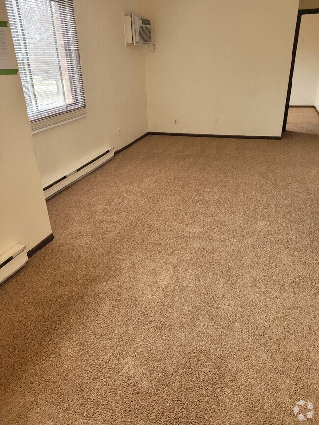 Apartments For Rent in Madison MN with a Swimming Pool 5 Rentals