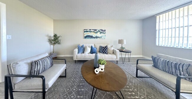 Foto del edificio - 5095 Bay St NE