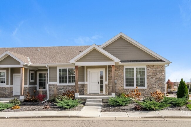 Building Photo - 15813 Riley St