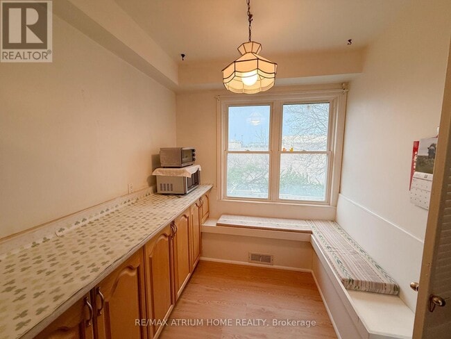 Building Photo - 87 Nottinghill Rd