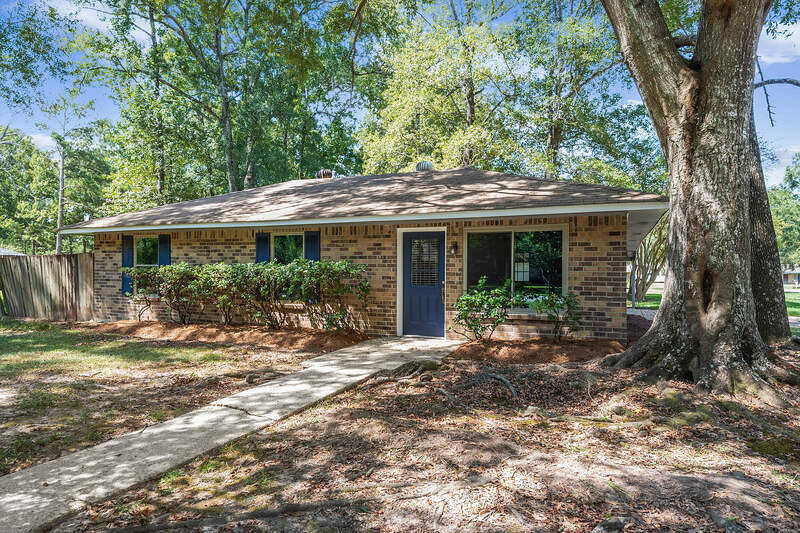 Foto principal - 16944 Kenton Ave