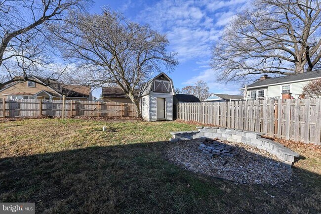 Foto del edificio - 1615 Grange Rd