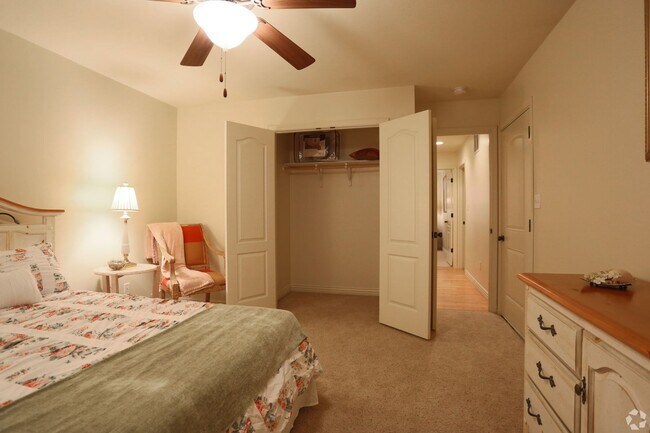 Foto del interior - Jenne Hill Townhomes & Seasons Brook Estates