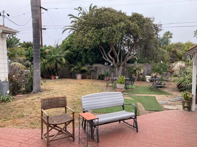 Building Photo - Fully Furnished home for rent-- short term...