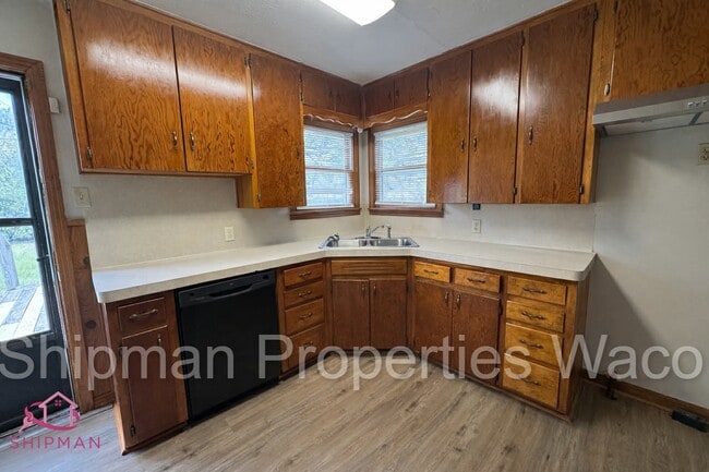 Foto del edificio - 1106 N 60th St