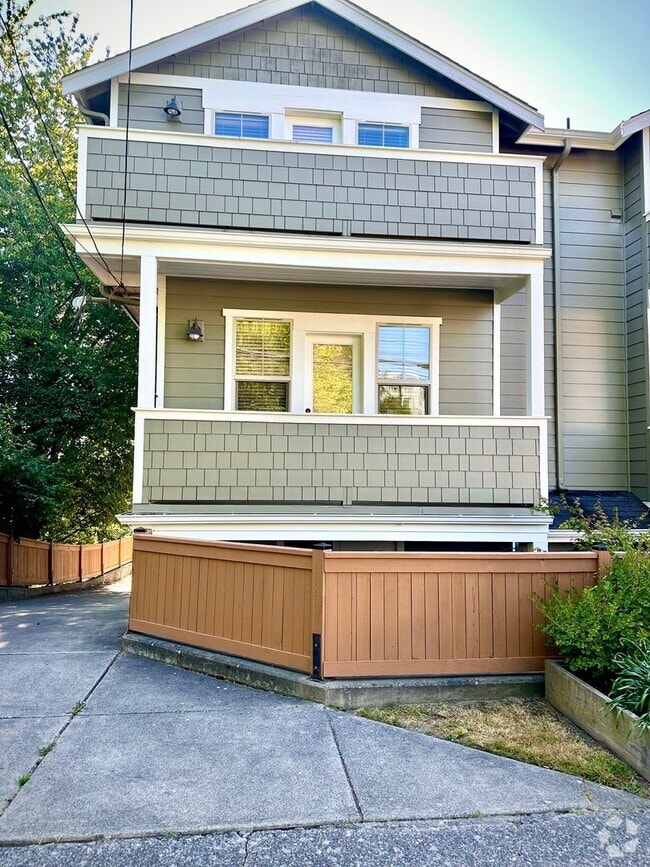 Building Photo - 4429 _A 41st Ave SW