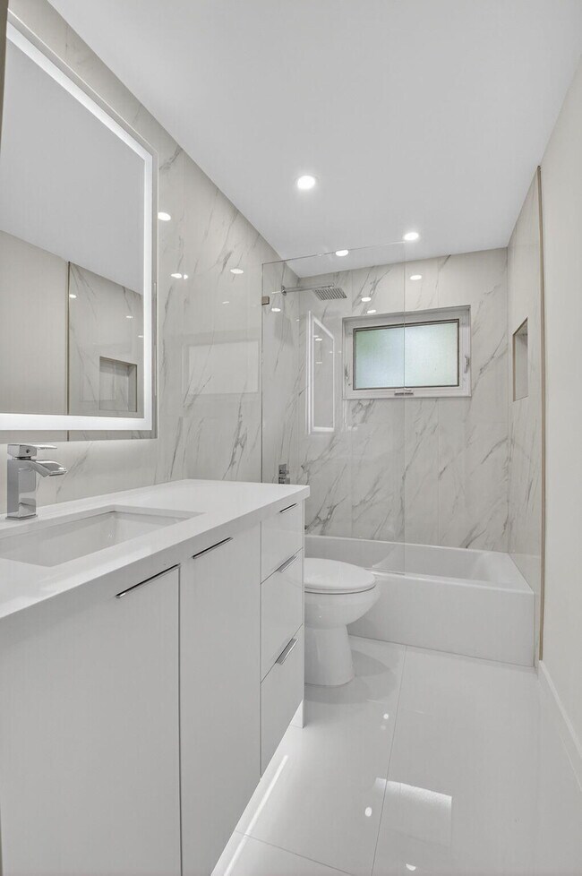 Foto del edificio - 4599 Brady Blvd