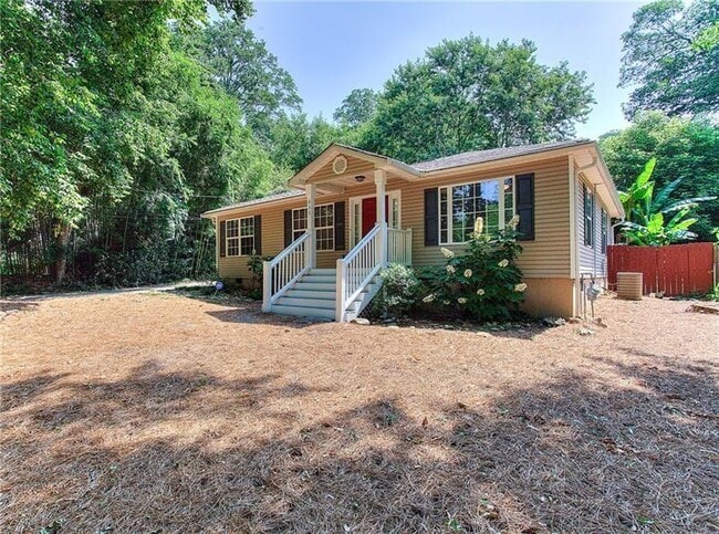 Building Photo - 831 Tanner Dr