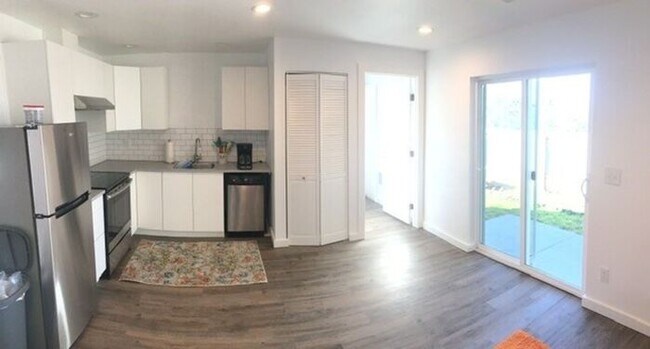 Foto del edificio - Perfect 1 Bedroom 1 Bath Cottage House!!!