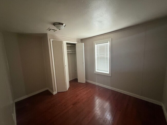 Foto del edificio - 503 Grant St