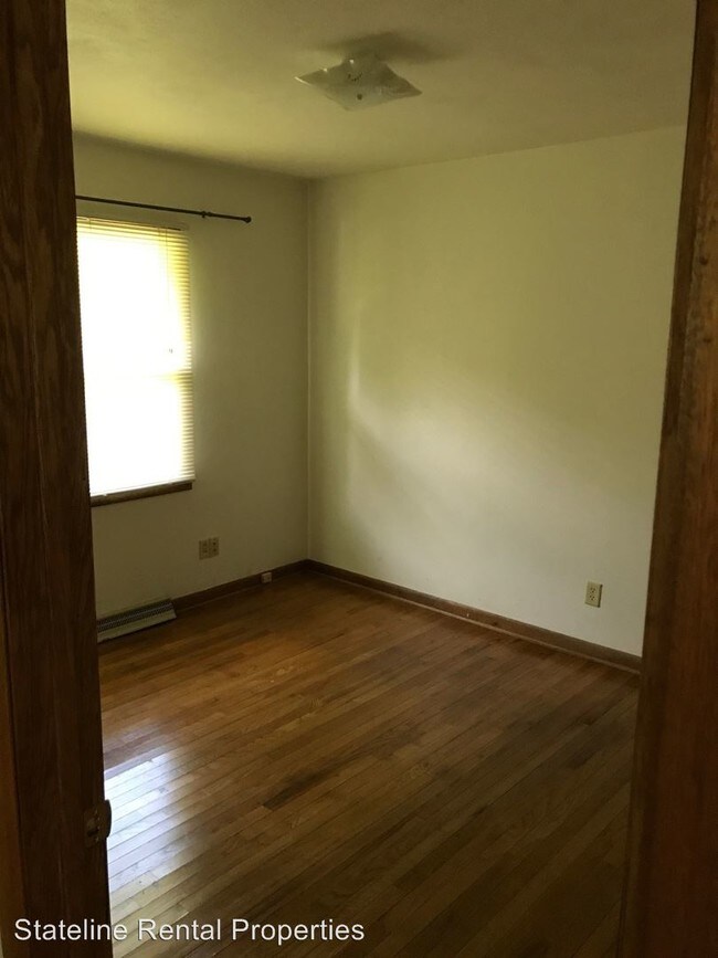 Foto del edificio - 6082 Buttercup Ln