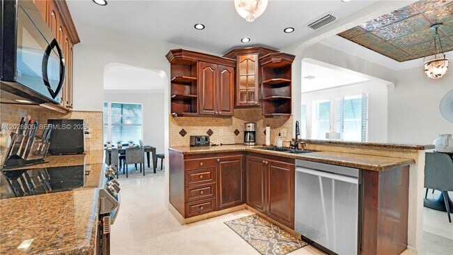 Foto del edificio - 623 NE 17th Way