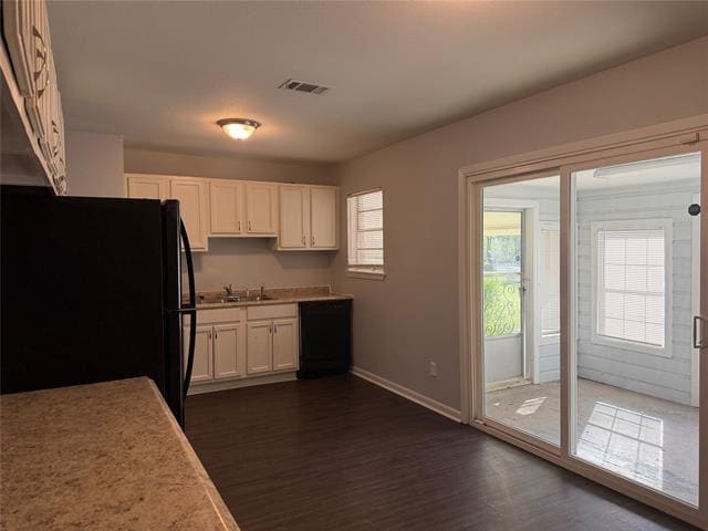 Building Photo - 9478 Woodcrest Dr