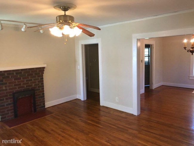 Foto del edificio - 2 br, 1 bath House - 27 Crystal Ave