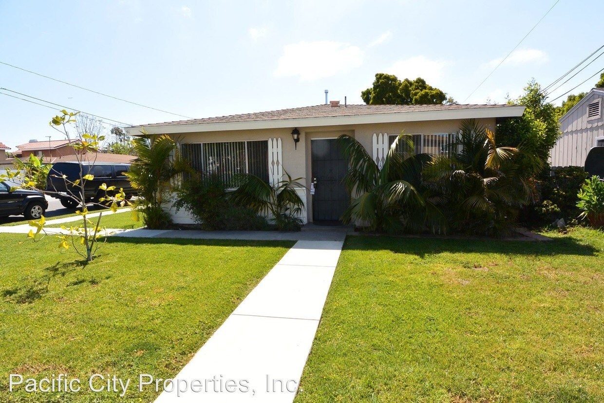 Primary Photo - 1570 Orange Ave