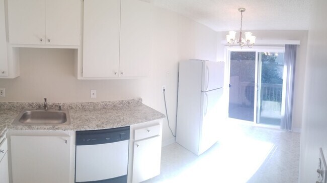 Foto del edificio - Utilities Included! Hayward 2-Bedroom with...