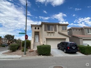 Building Photo - 10827 Muscari Way