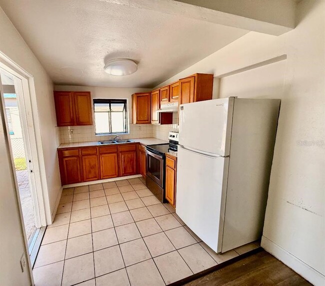 Building Photo - 4303 Anderson Rd