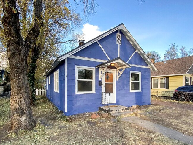 Building Photo - 608 W Birch Ave