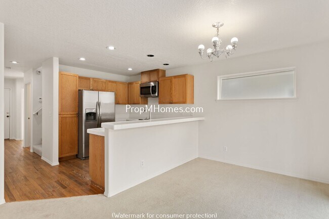 Foto del edificio - Wonderful Three Bedroom Plus Office In Bea...