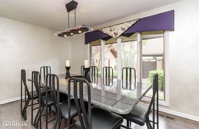 Foto del edificio - 1826 Mission Hills Ln