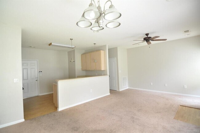 Foto del edificio - 44 Pine Meadows Cir