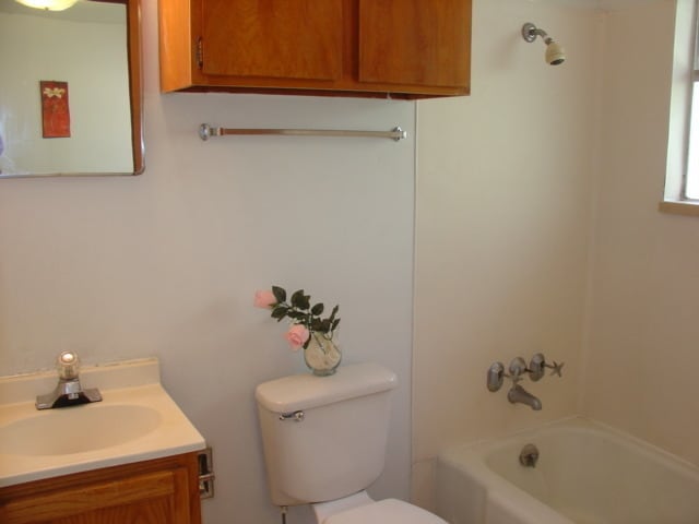 Photo - 710-712.5 NE 43rd St Apartment