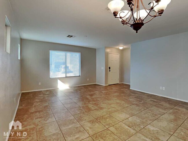 Foto del edificio - 233 S Travis