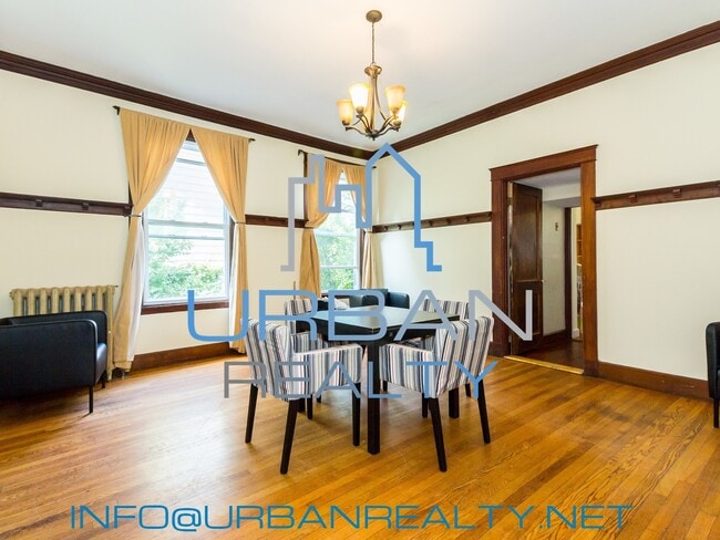 Dining Room - 70 Lake St
