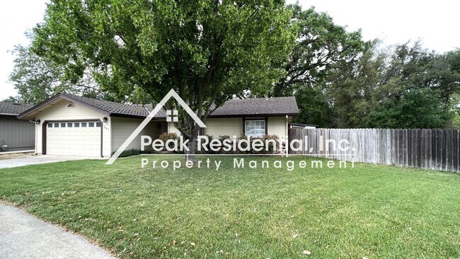 Building Photo - Very Nice 3bd/2ba Citrus Heights Home with 2 Car Garage - Must See!